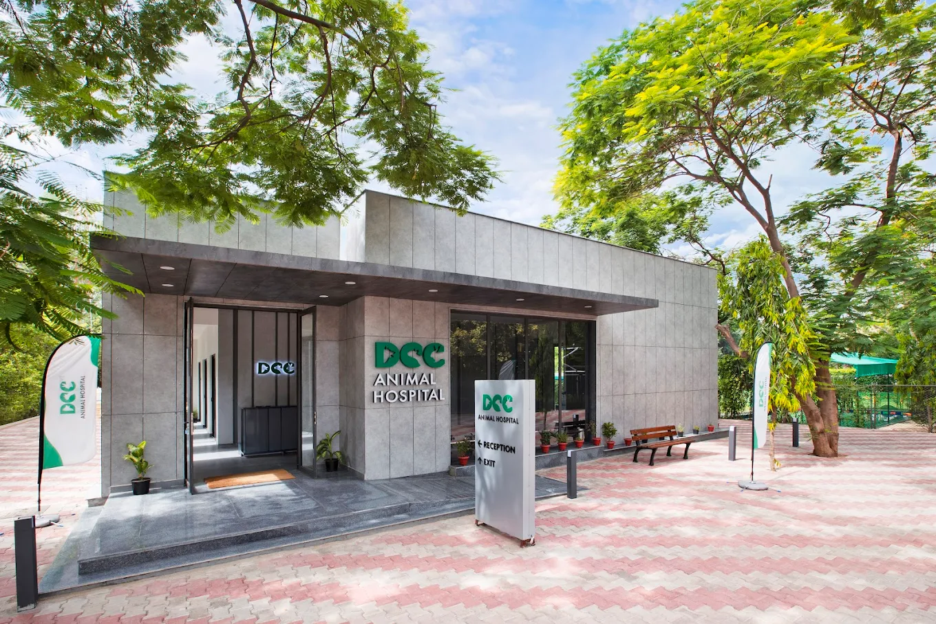 DCC Animal Hospital Grooming & Boarding